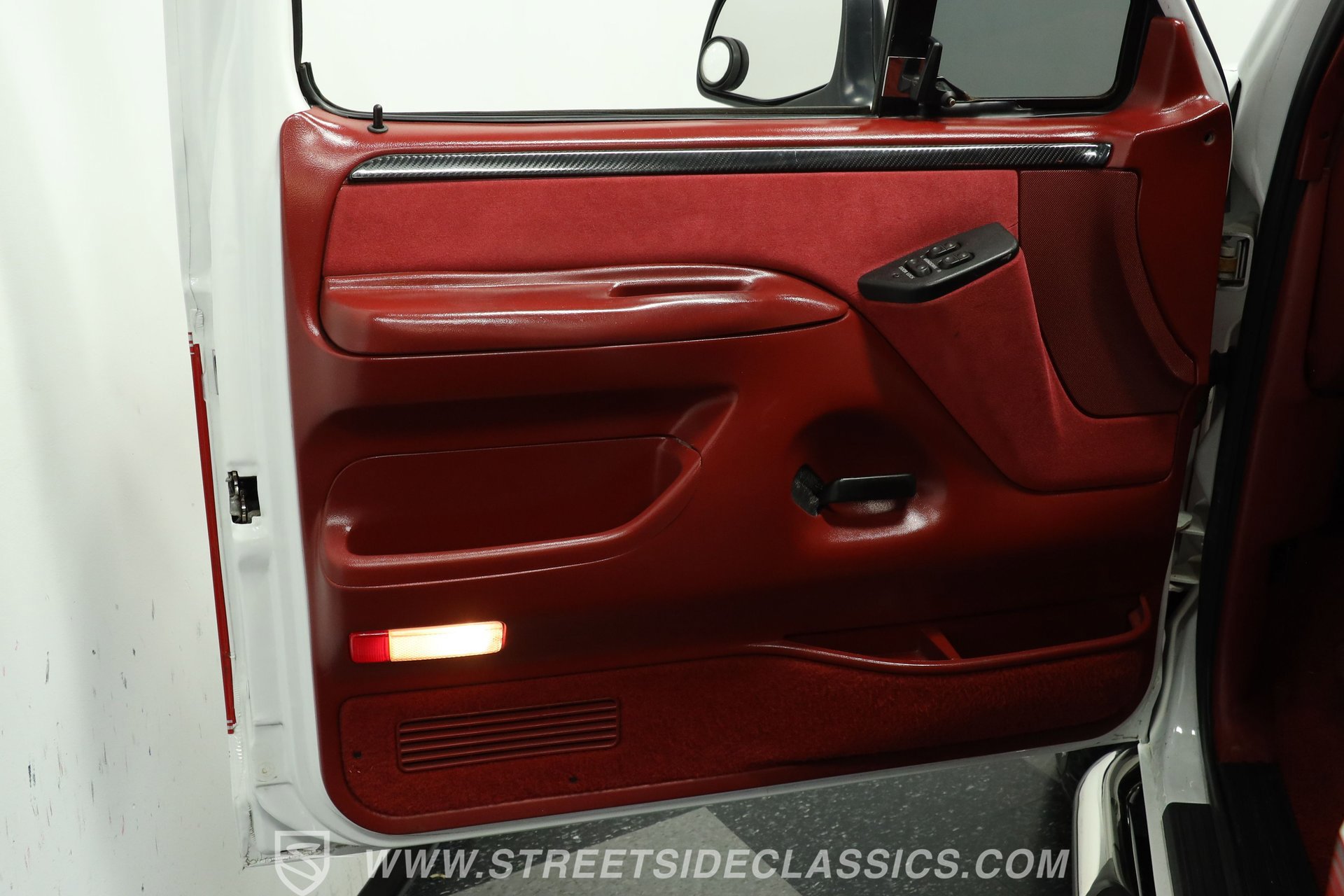 Used 1992 Ford F150 XLT image 33