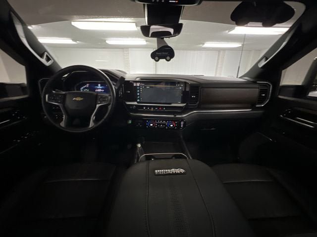 Used 2024 Chevrolet Silverado 3500 High Country w/ Technology Package image 20
