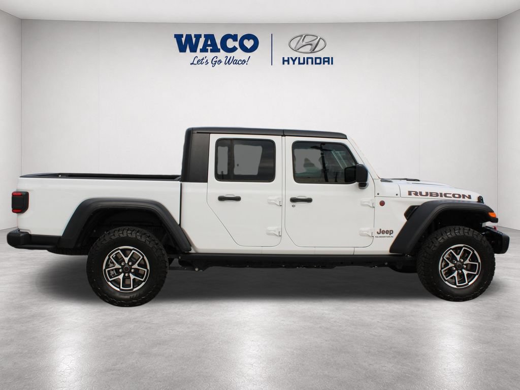 Used 2025 Jeep Gladiator Rubicon w/ Convenience Group AWD/4WD image 9