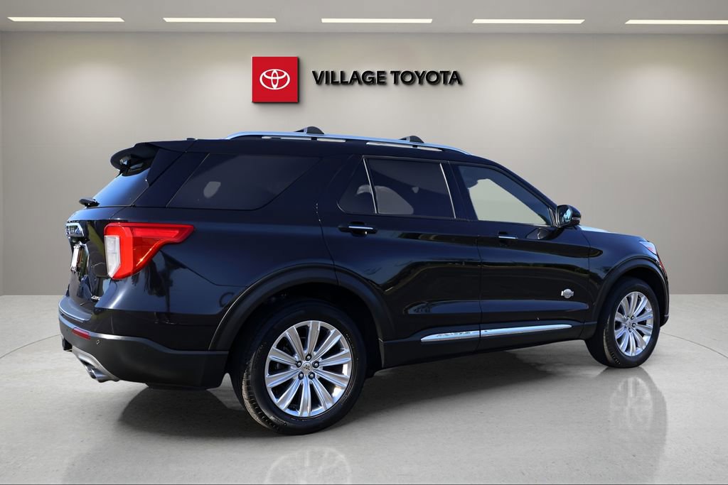 Used 2021 Ford Explorer King Ranch w/ Premium Technology Package image 5