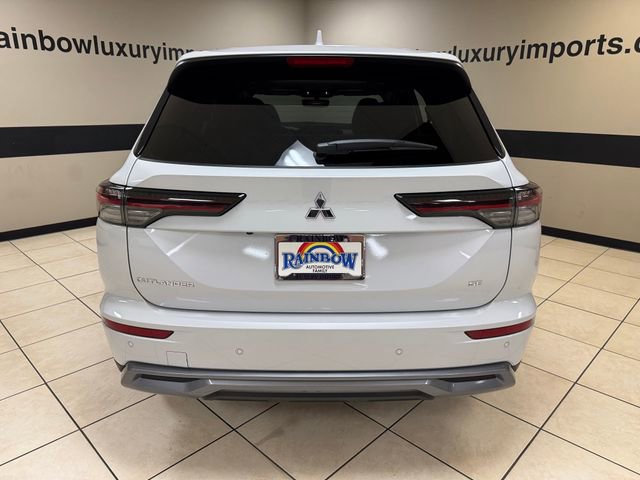 New 2026 Mitsubishi Outlander SE FWD image 5