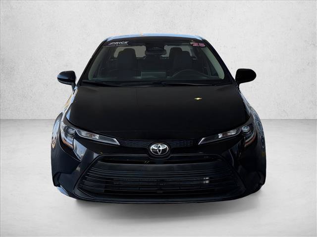 Used 2025 Toyota Corolla LE FWD image 7