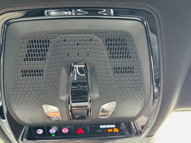 New 2025 Cadillac Lyriq Sport w/ LPO, Floor Liner Package AWD/4WD image 21