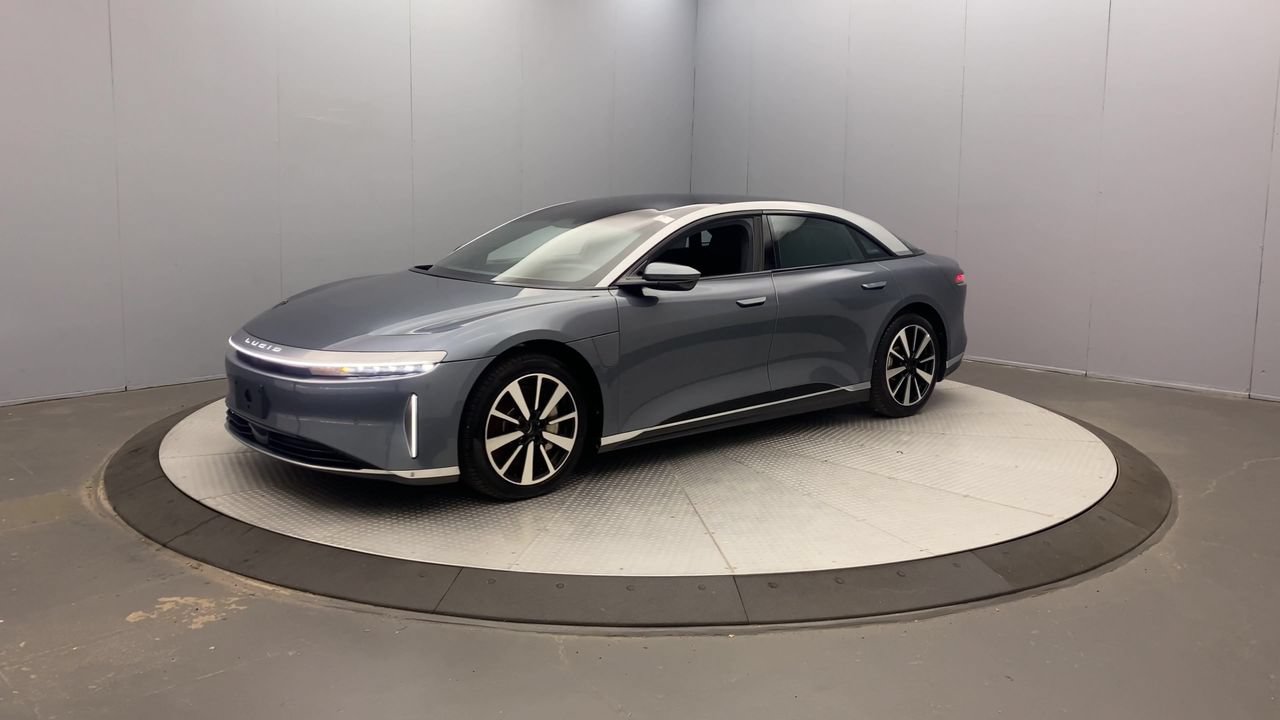 Used 2024 Lucid Air Touring AWD/4WD image 9