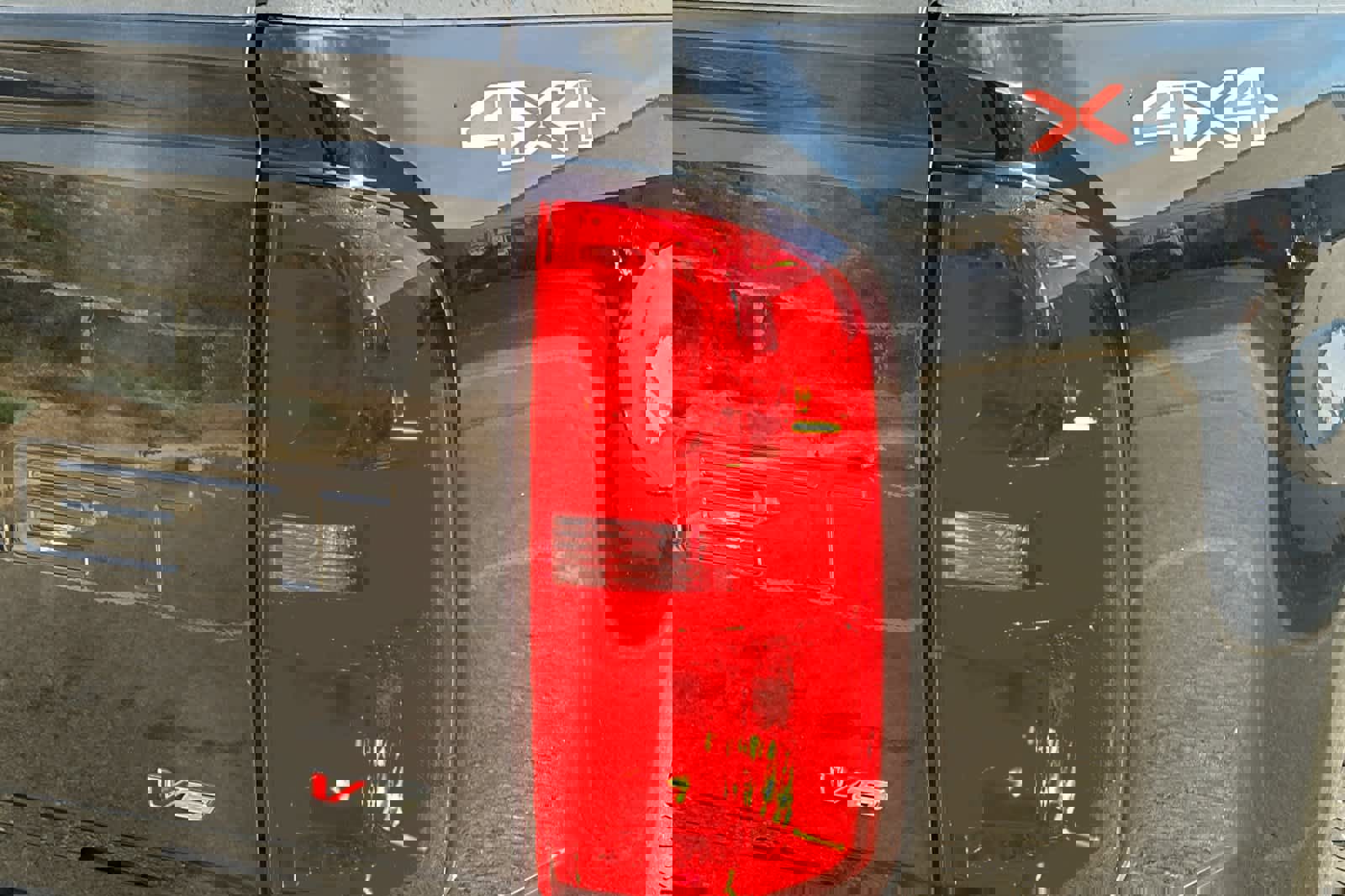 Used 2022 Chevrolet Colorado LT w/ Luxury Package image 32