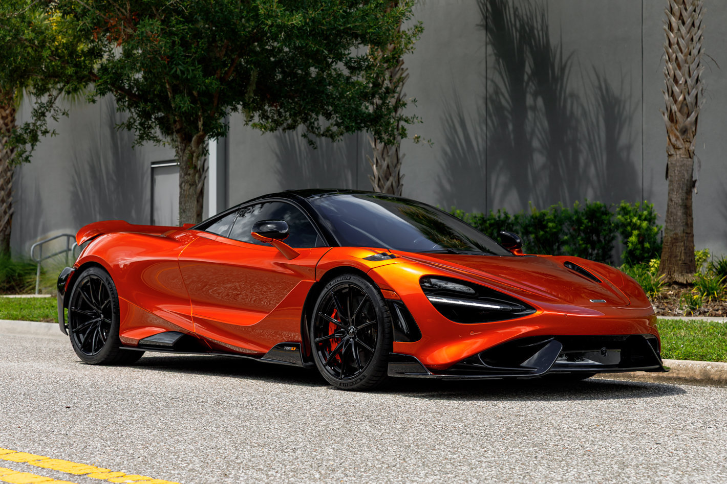 Used 2021 McLaren 765LT RWD image 22