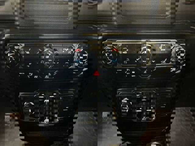 Used 2020 Jeep Wrangler Unlimited Sport S image 17