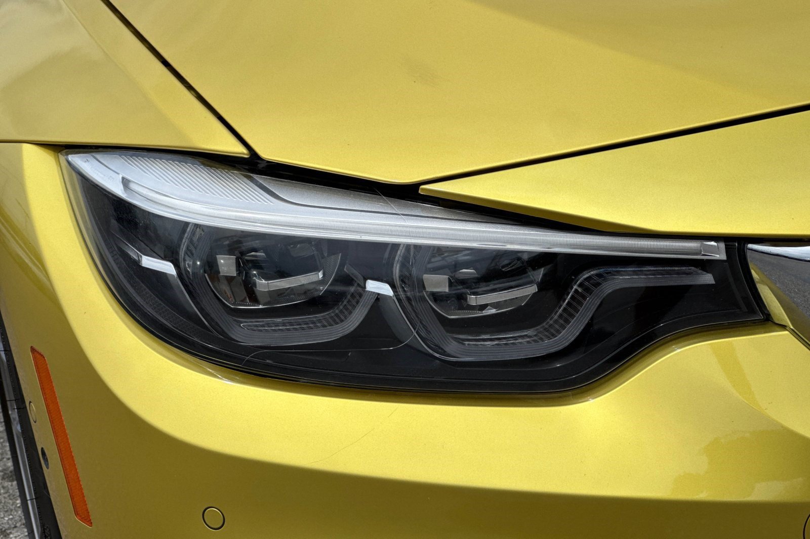 Used 2018 BMW M4 Coupe RWD image 12