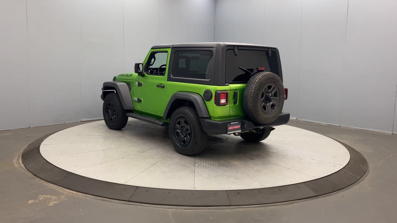 Used 2018 Jeep Wrangler Sport AWD/4WD image 3