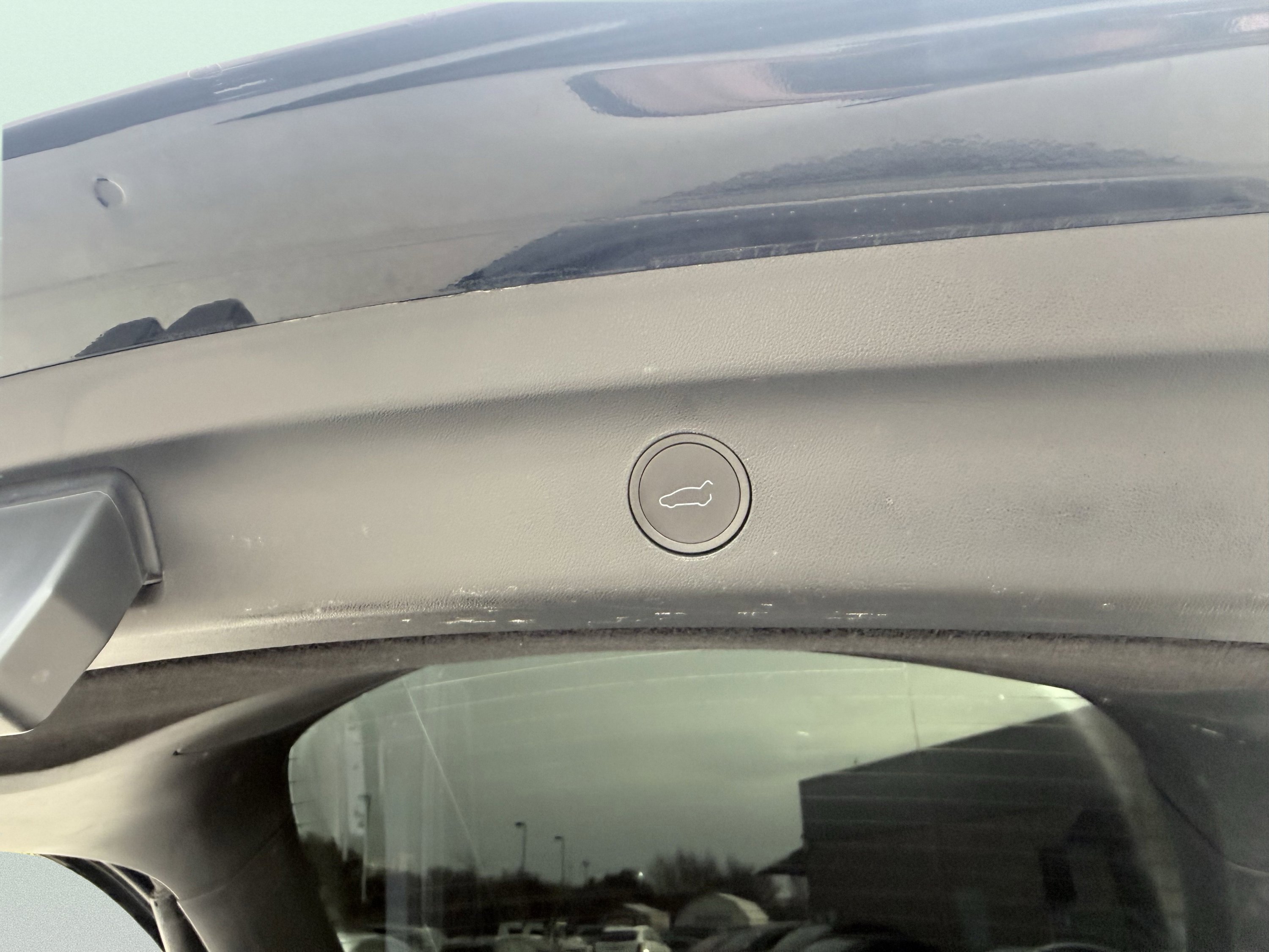 Used 2023 Tesla Model Y Performance image 13