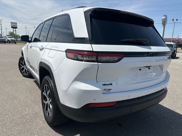 Used 2025 Jeep Grand Cherokee Altitude image 28