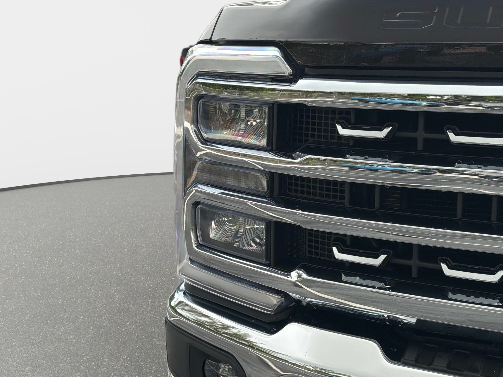 Used 2025 Ford F250 Lariat w/ Chrome Package AWD/4WD image 9