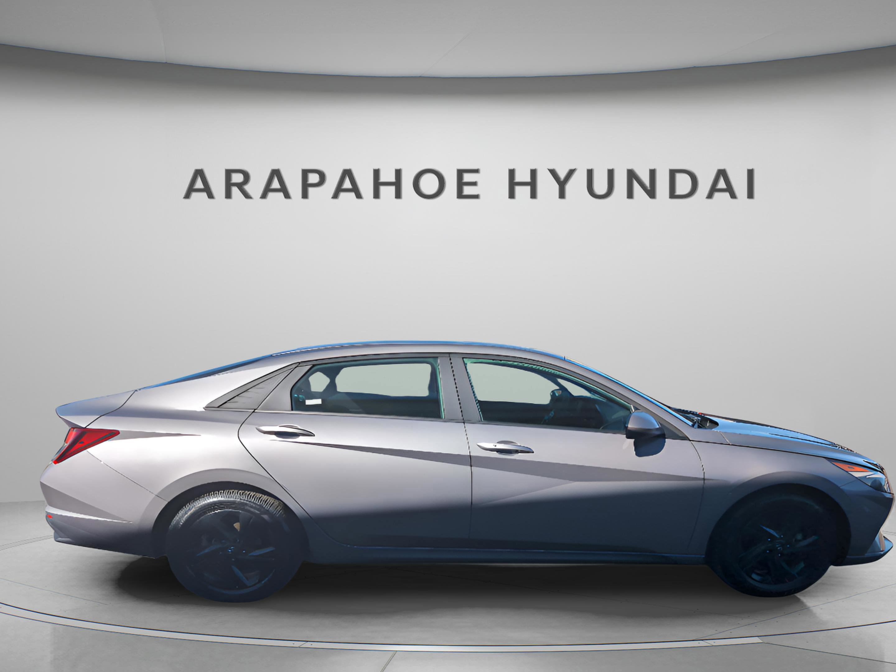 Used 2023 Hyundai Elantra SEL image 5