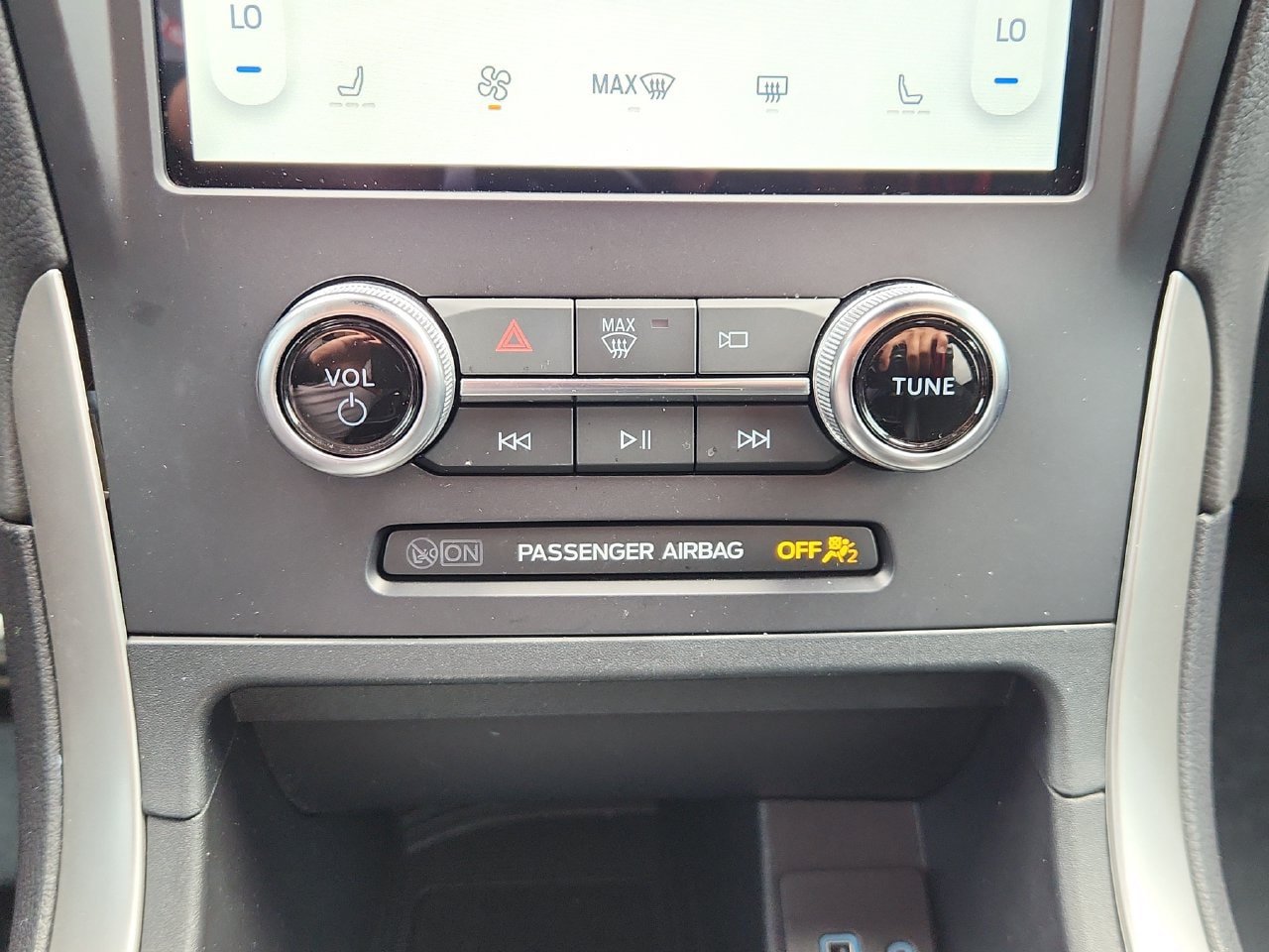 Used 2024 Ford Edge ST-Line AWD/4WD image 14