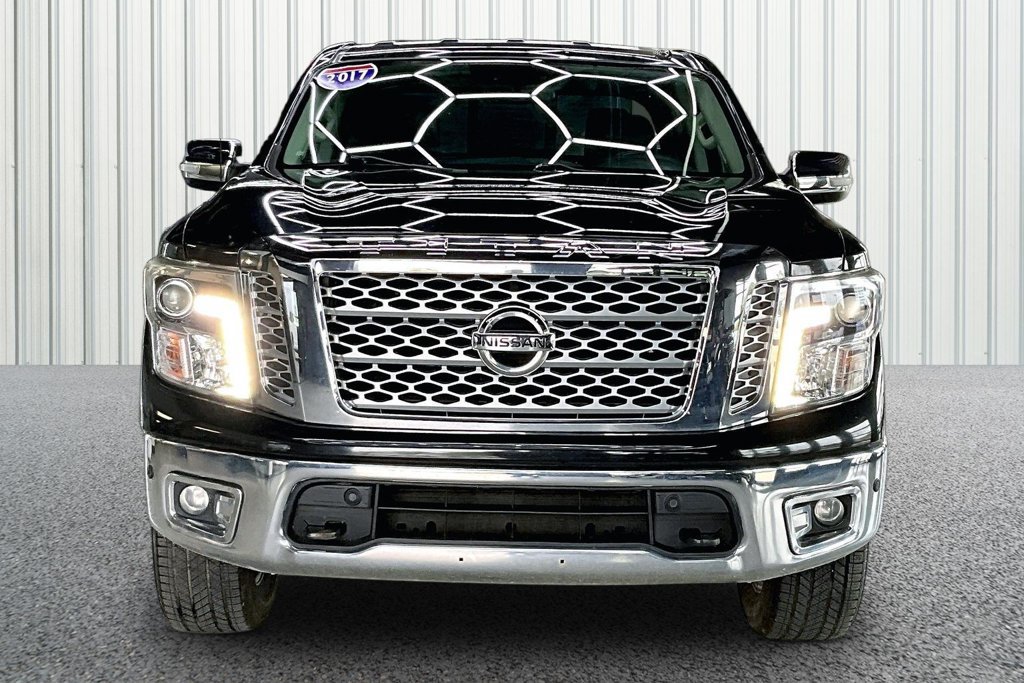 Used 2017 Nissan Titan SL AWD/4WD image 2