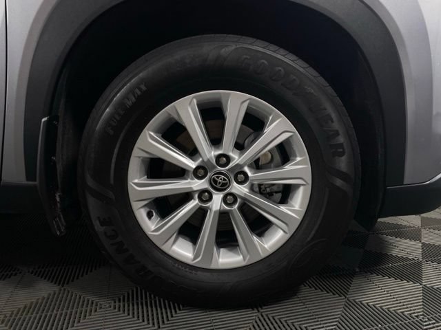 Used 2025 Toyota Grand Highlander FWD image 11