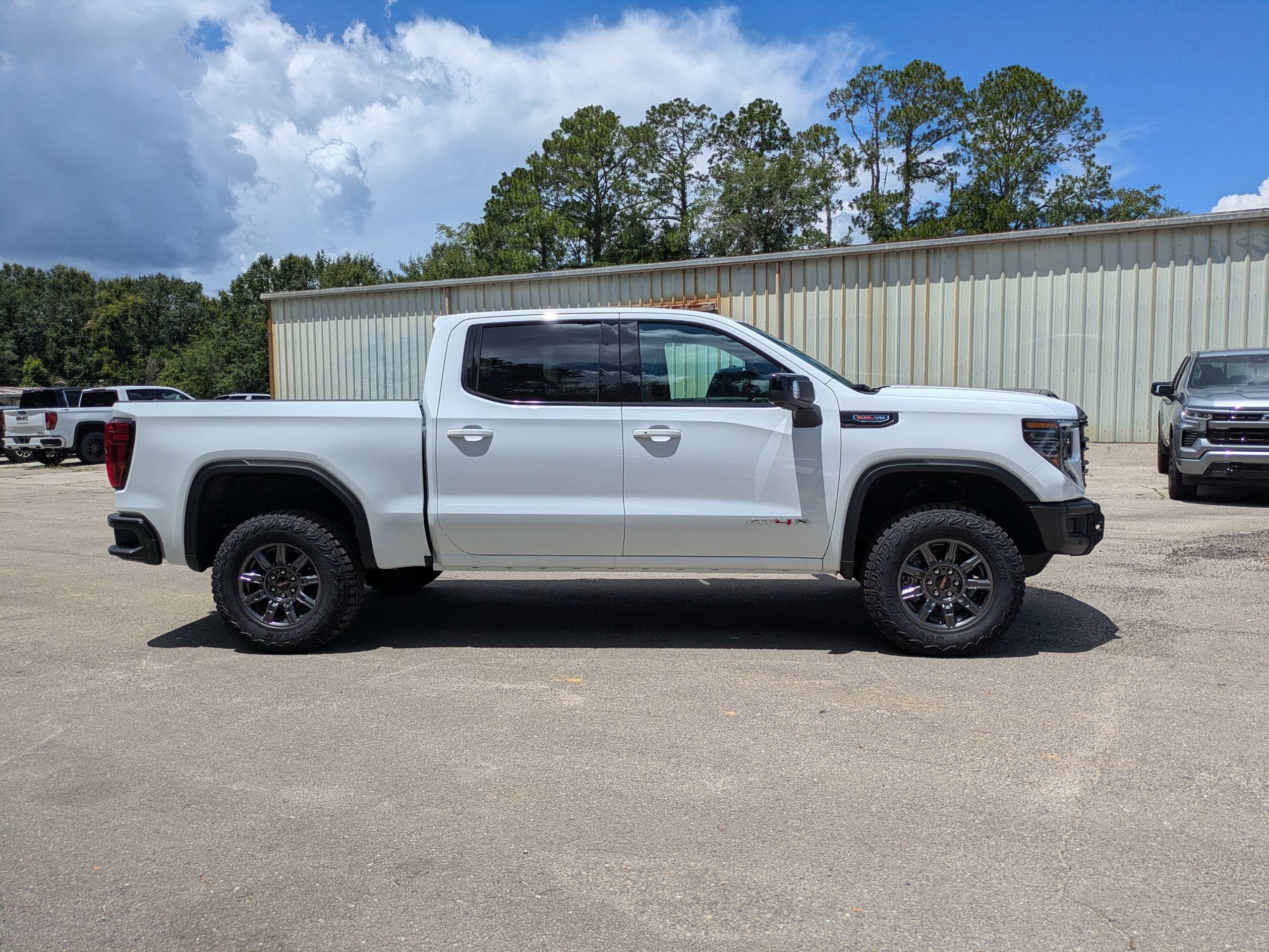 New 2026 GMC Sierra 1500 AT4X AWD/4WD image 3