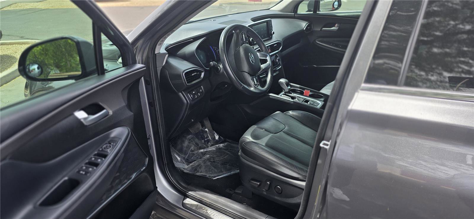 Used 2019 Hyundai Santa Fe Limited FWD image 17