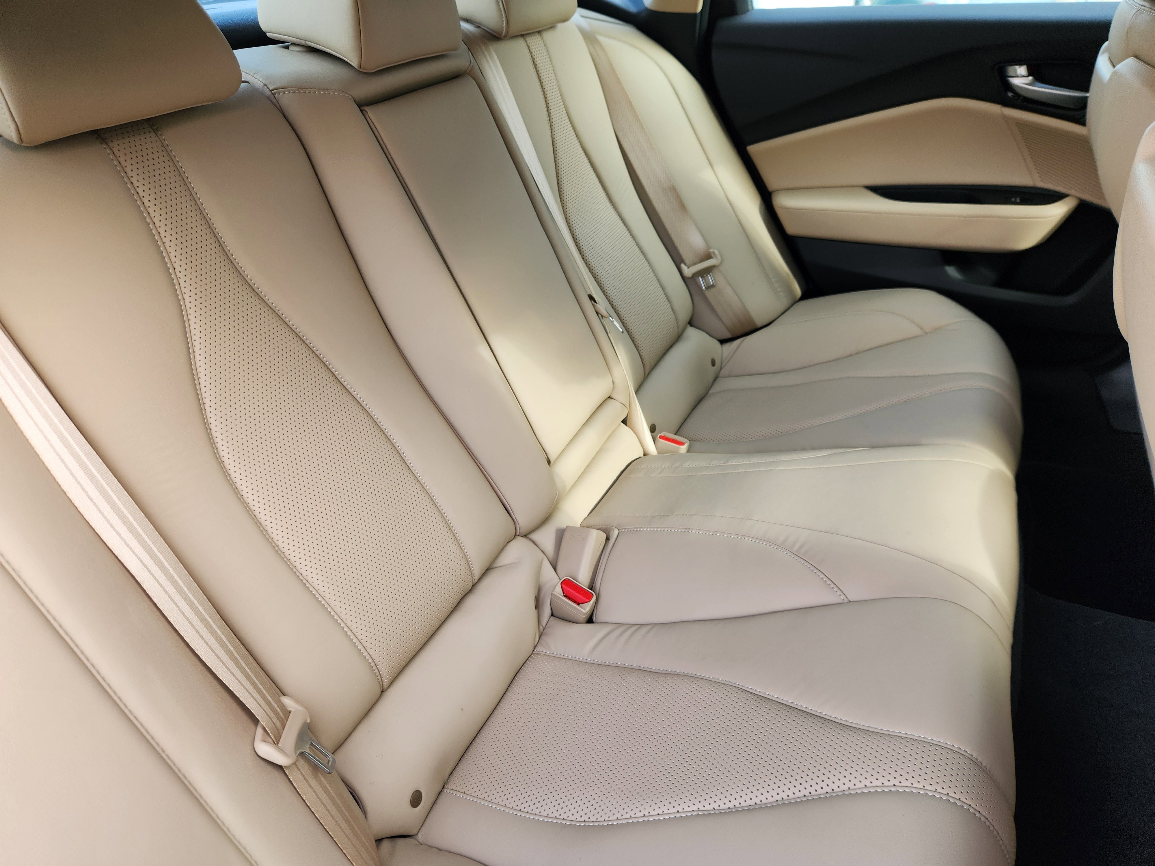 Certified 2025 Acura TLX w/ Technology Package image 17