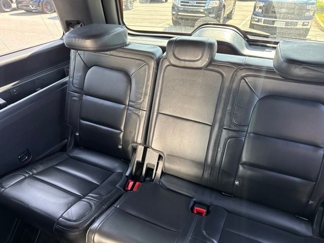 Used 2023 Lincoln Navigator Reserve AWD/4WD image 30