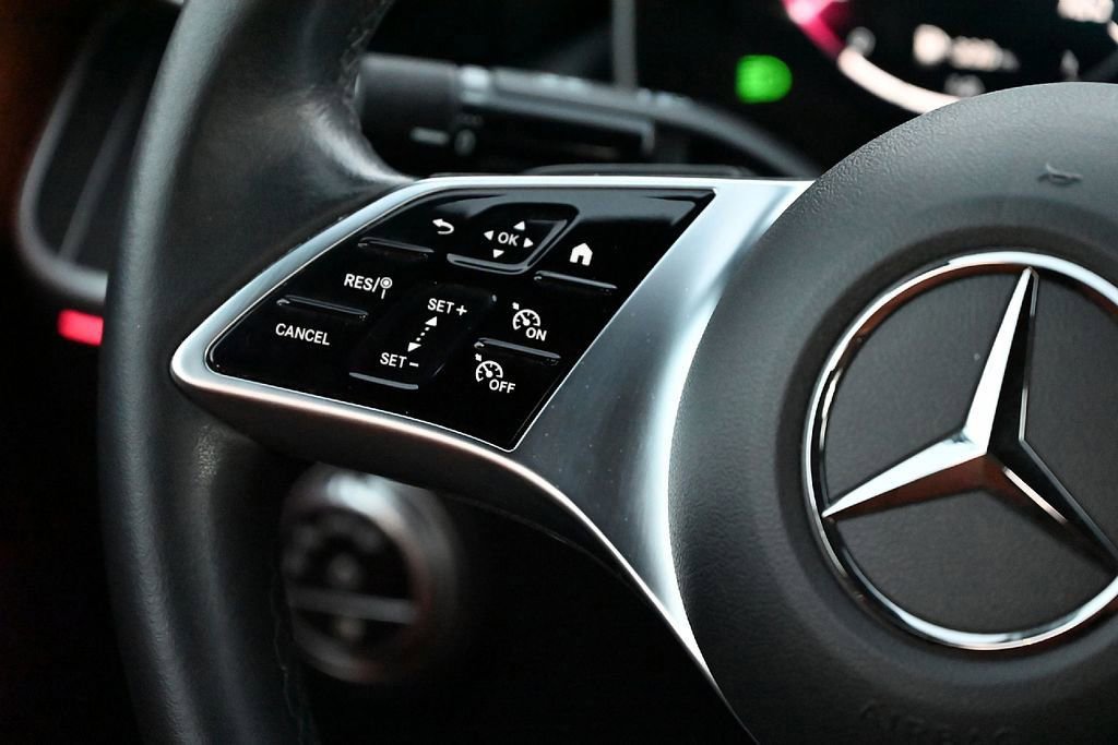 Certified 2023 Mercedes-Benz C 300 Sedan image 17