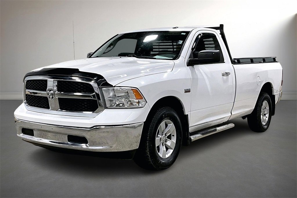 Used 2017 RAM 1500 Classic SLT image 3