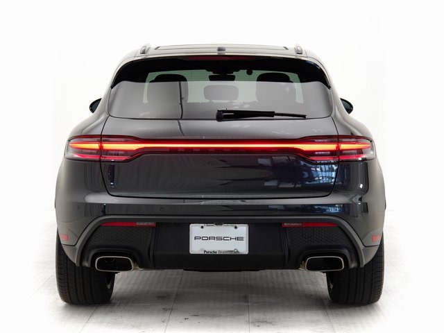 Used 2025 Porsche Macan image 34