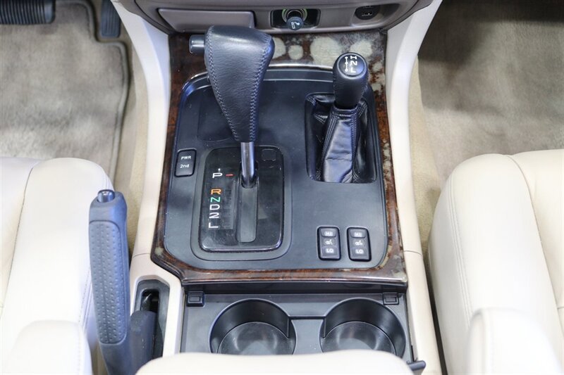 Used 1999 Toyota Land Cruiser AWD/4WD image 91