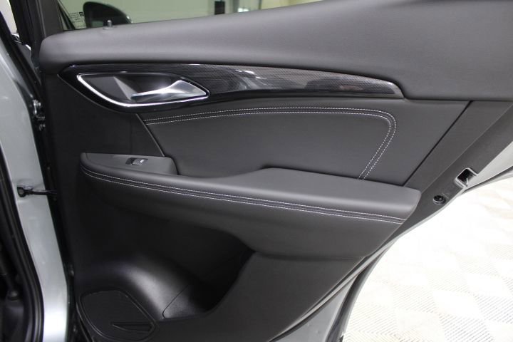 Used 2023 Buick Envision Essence image 27