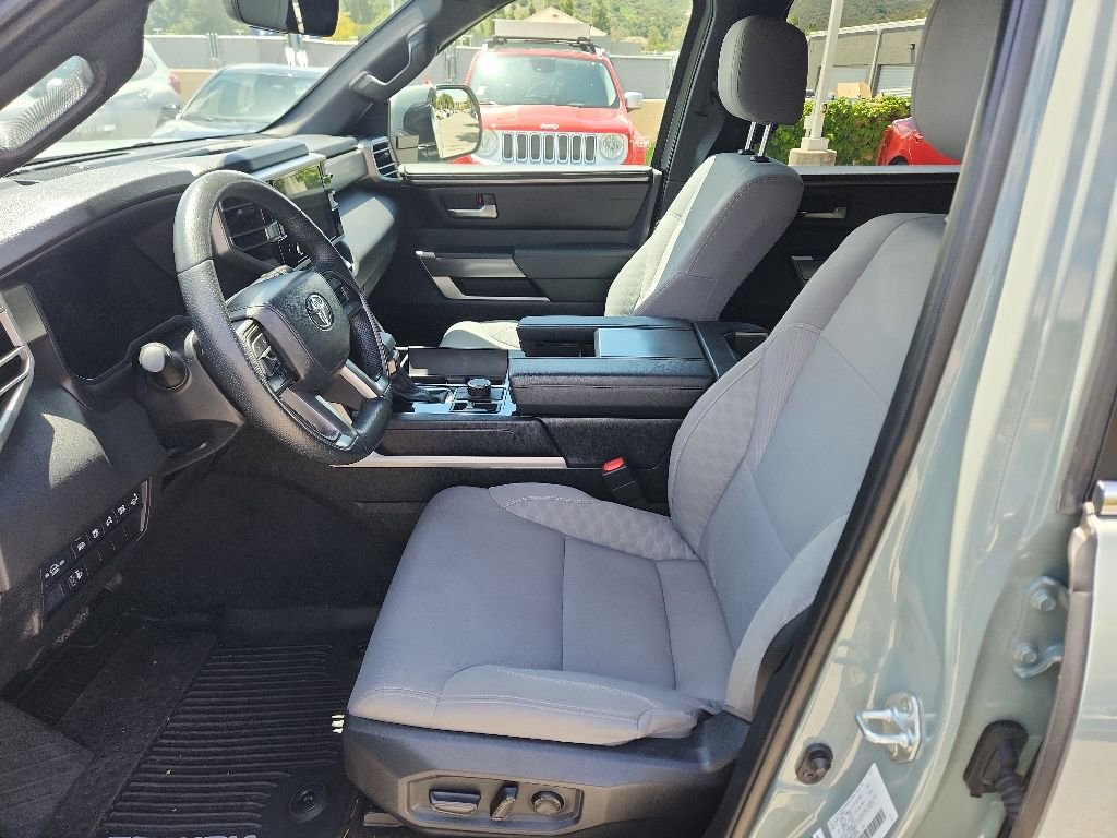 Used 2025 Toyota Sequoia SR5 AWD/4WD image 10