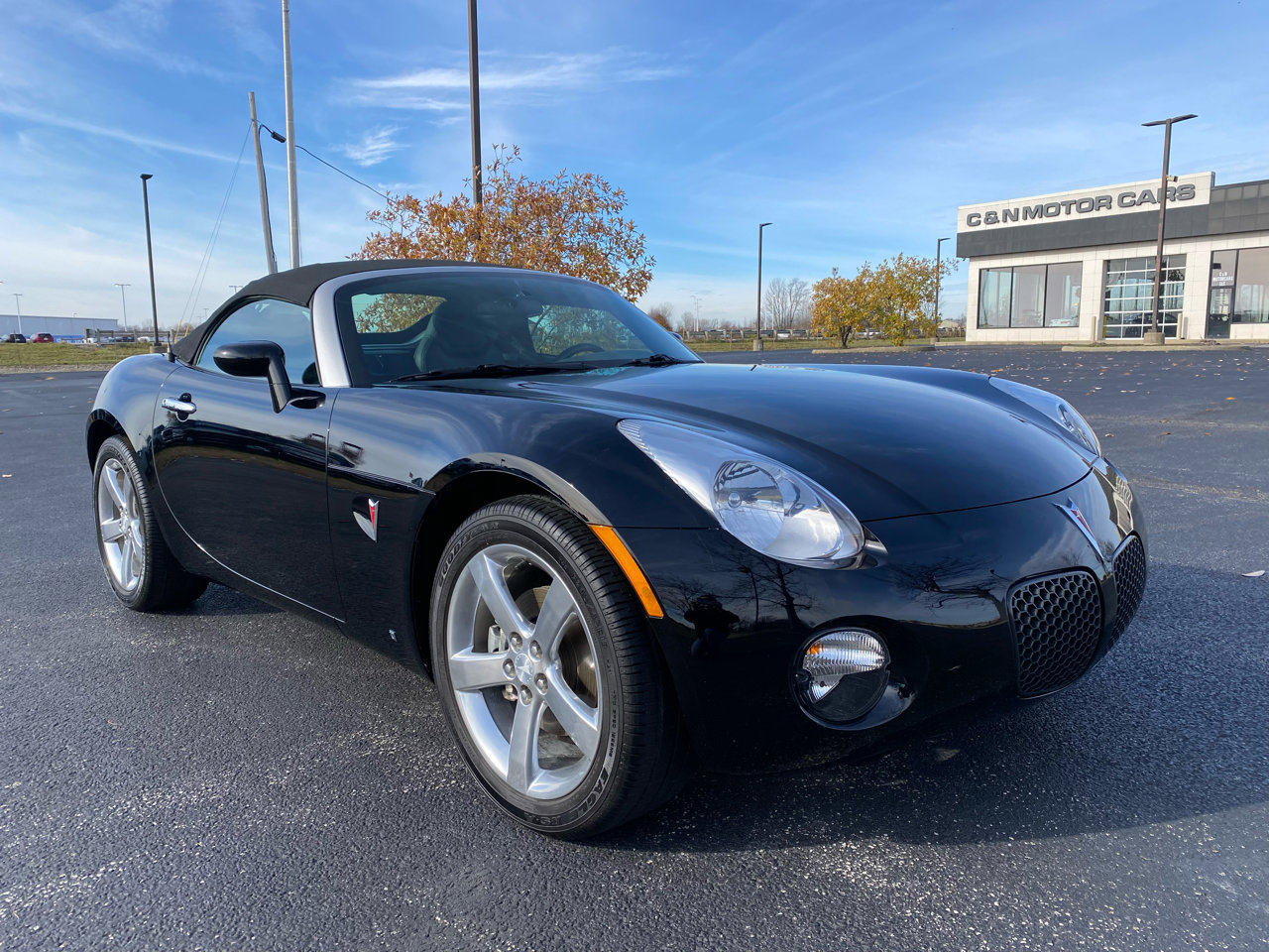 Used 2007 Pontiac Solstice Convertible w/ Premium Package image 6