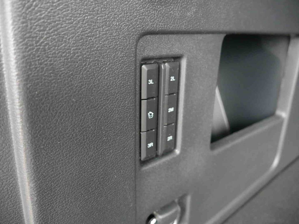 Used 2024 Ford Expedition Max Limited image 10