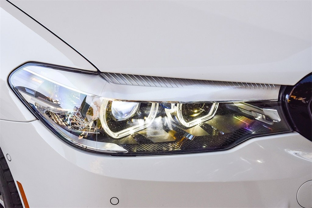 Used 2019 BMW 540i w/ M Sport Package image 8