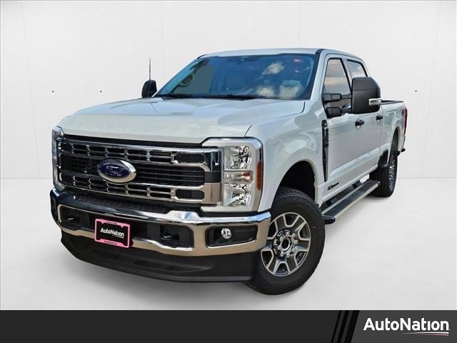 New 2025 Ford F250 XLT w/ FX4 Off-Road Package