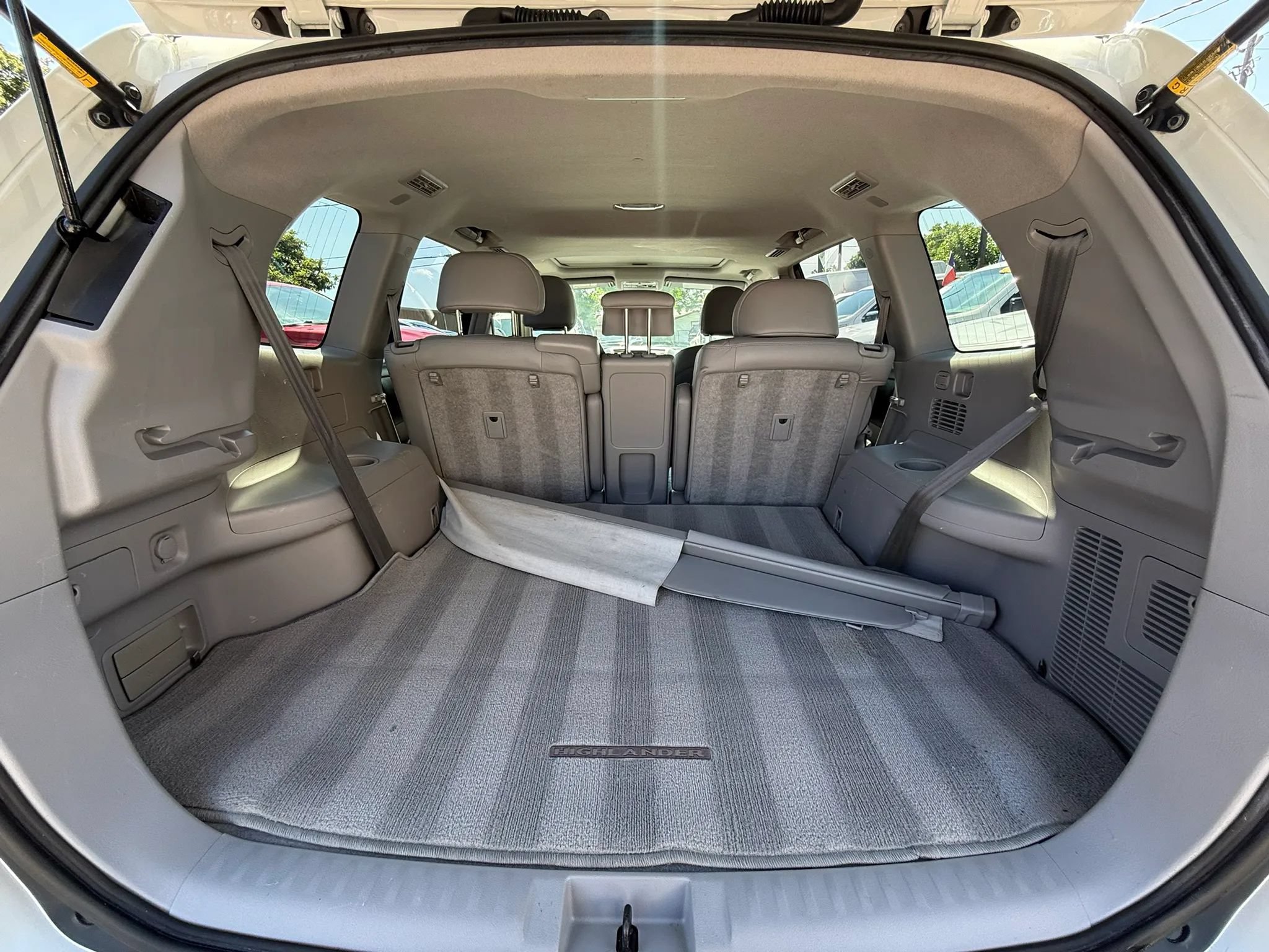 Used 2009 Toyota Highlander Limited FWD image 17