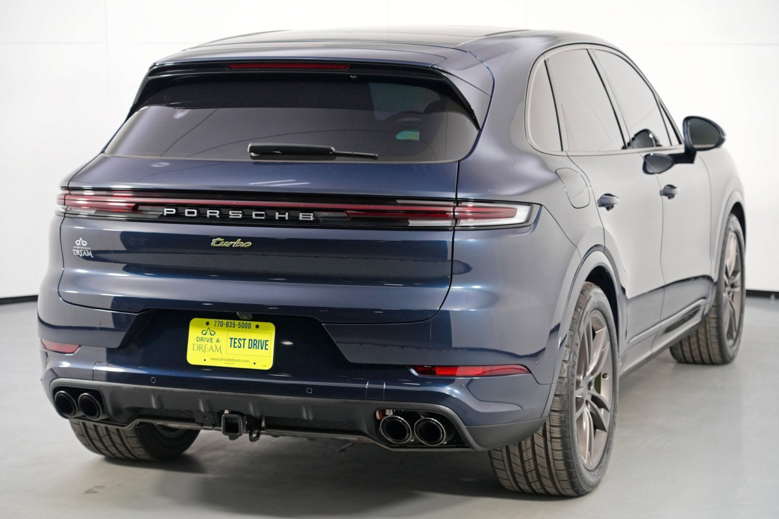 Used 2025 Porsche Cayenne Turbo AWD/4WD image 59