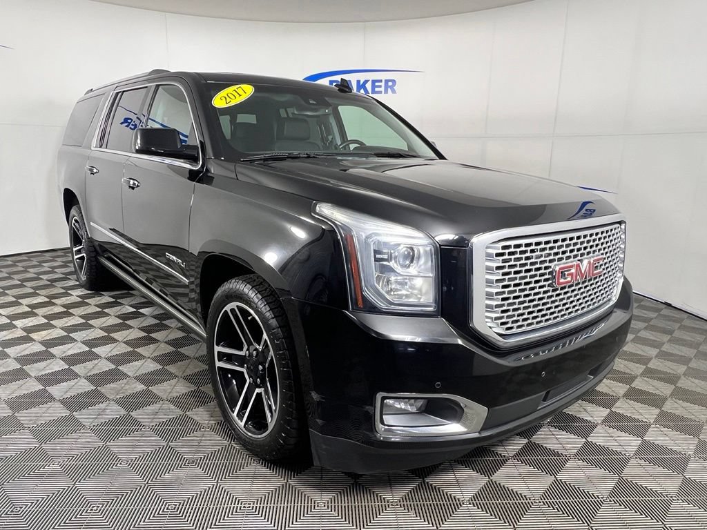 Used 2017 GMC Yukon XL Denali w/ Open Road Package AWD/4WD image 8