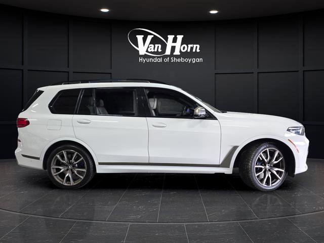 Used 2021 BMW X7 M50i w/ Dynamic Handling Package image 2