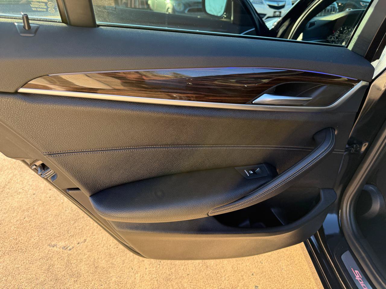 Used 2018 BMW 540i RWD image 23