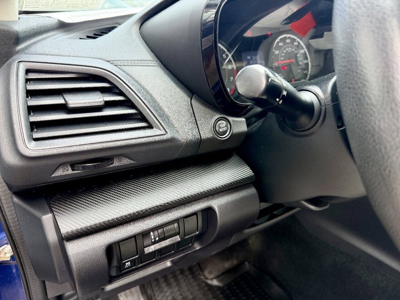 Used 2018 Subaru Impreza 2.0i AWD/4WD image 31