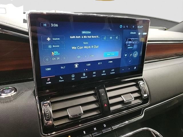 Used 2024 Lincoln Navigator Reserve image 9