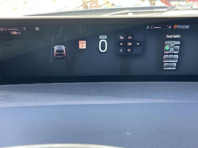 Used 2025 Ford Expedition Tremor image 7