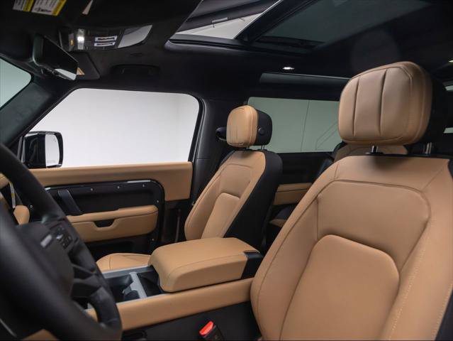 New 2026 Land Rover Defender 90 V8 AWD/4WD image 15