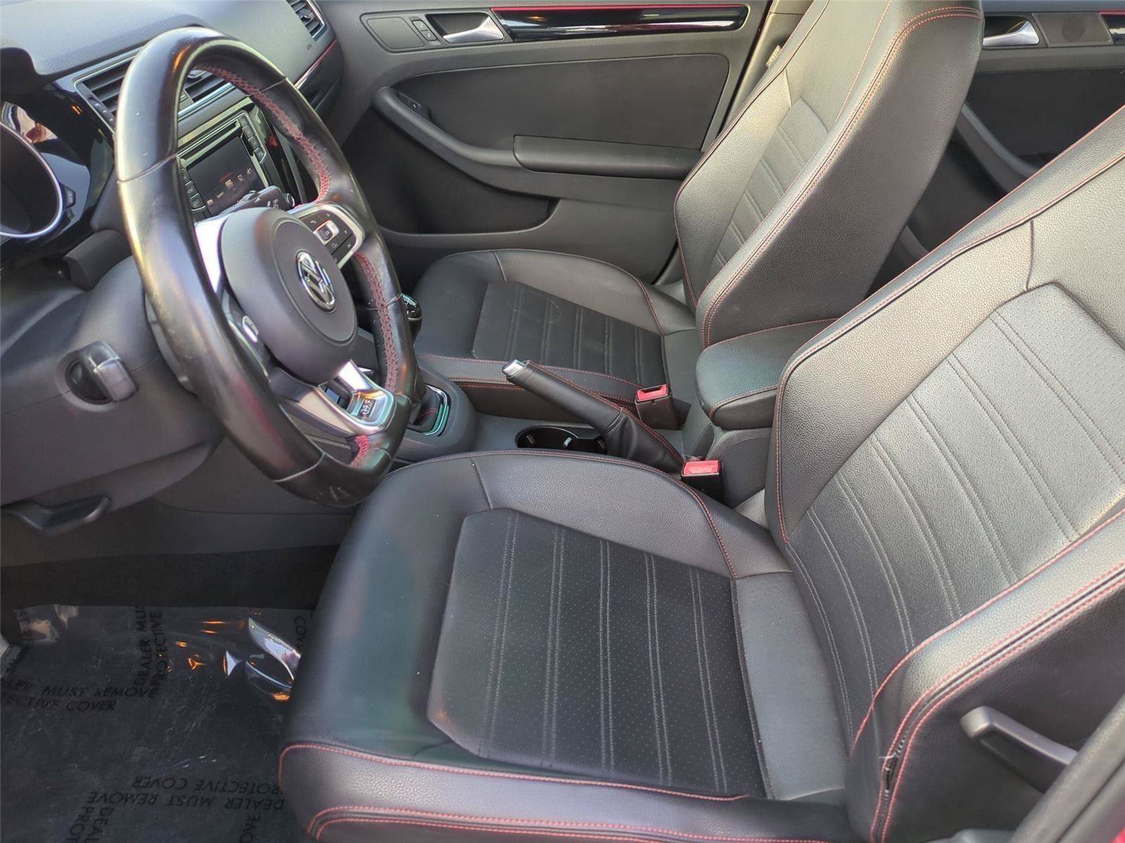 Used 2017 Volkswagen Jetta GLI FWD image 16