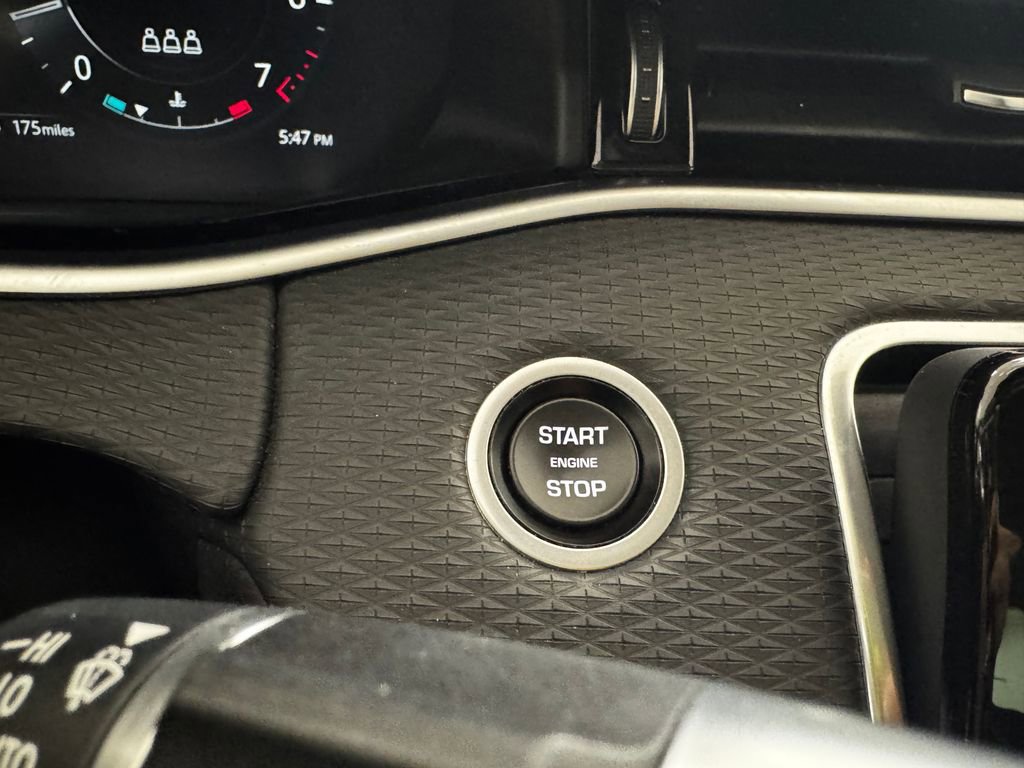 Used 2021 Land Rover Range Rover Evoque S image 23