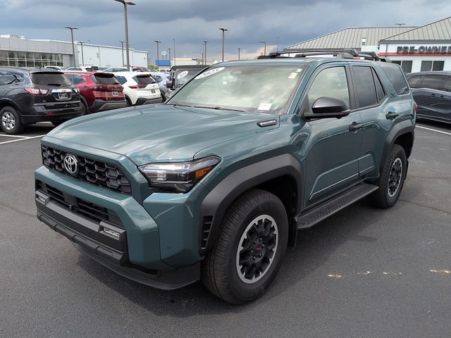 Certified 2025 Toyota 4Runner TRD Off-Road Premium AWD/4WD image 3