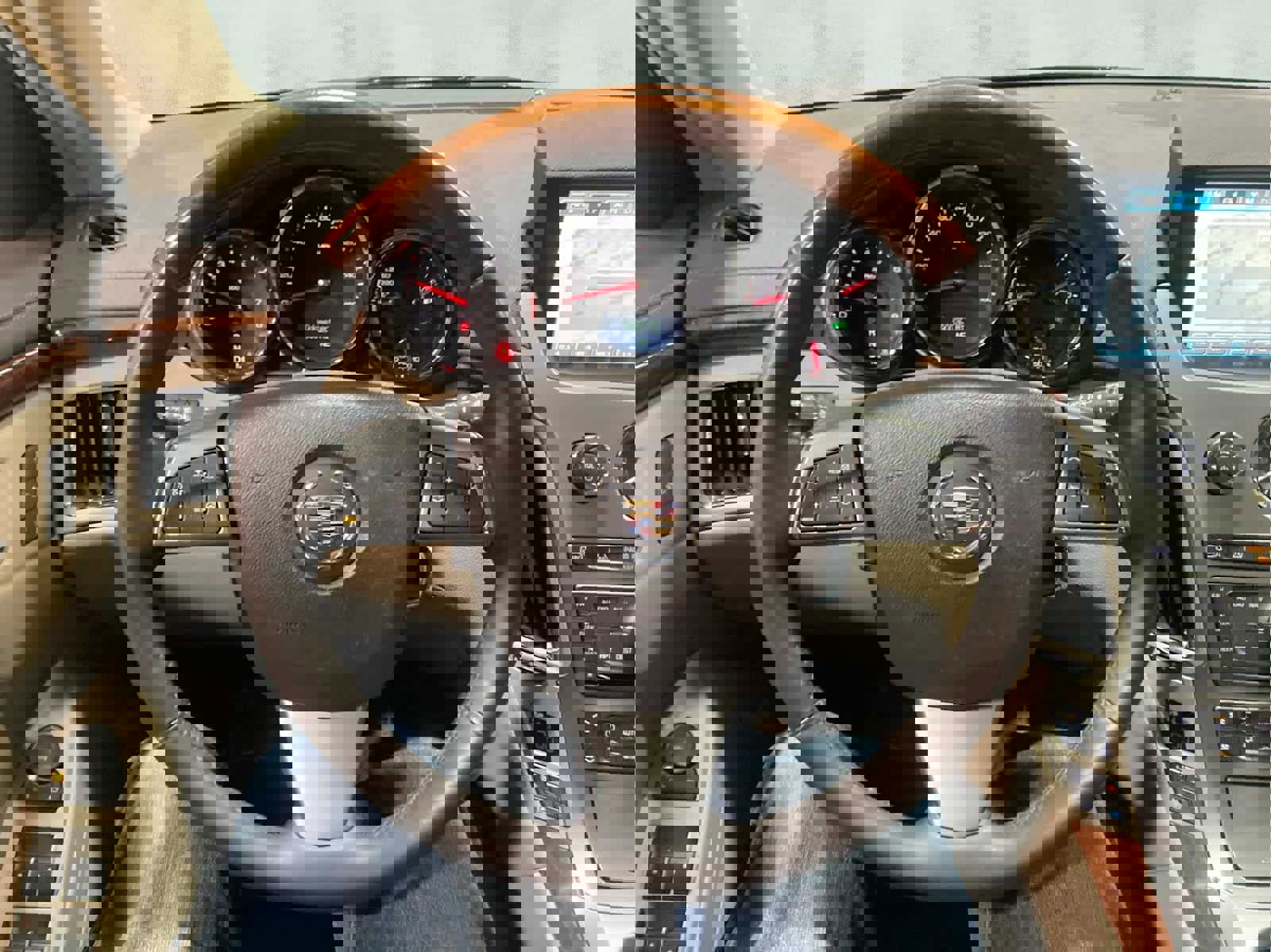 Used 2011 Cadillac CTS Premium image 30