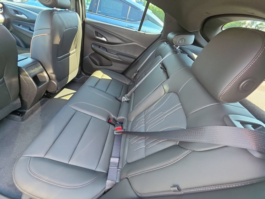 New 2026 Buick Envista Sport Touring FWD image 17