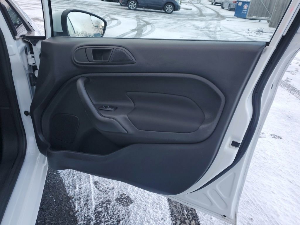 Used 2018 Ford Fiesta SE image 30