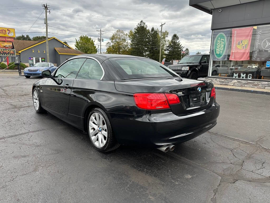 Used 2012 BMW 328i Convertible image 17